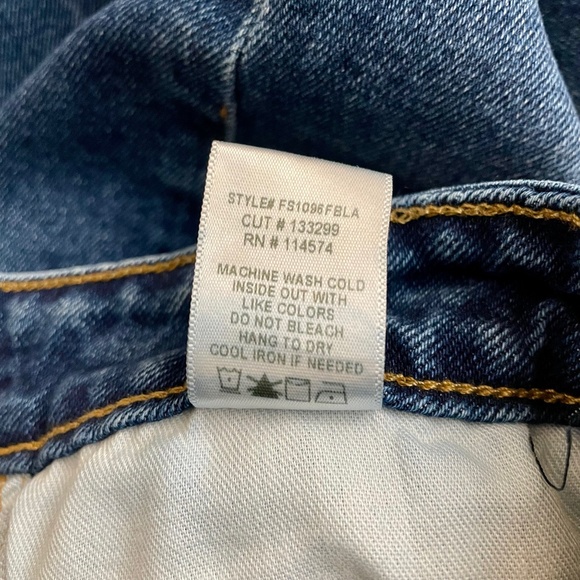 Noend Denim Farrah Kick Flare jeans in Bella Wash - Picture 9 of 10